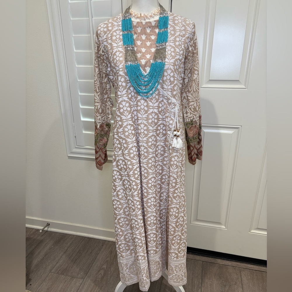 Pakistani Limelight Designer jacquard wrap tunic w/chiffon embroidered sleeves M